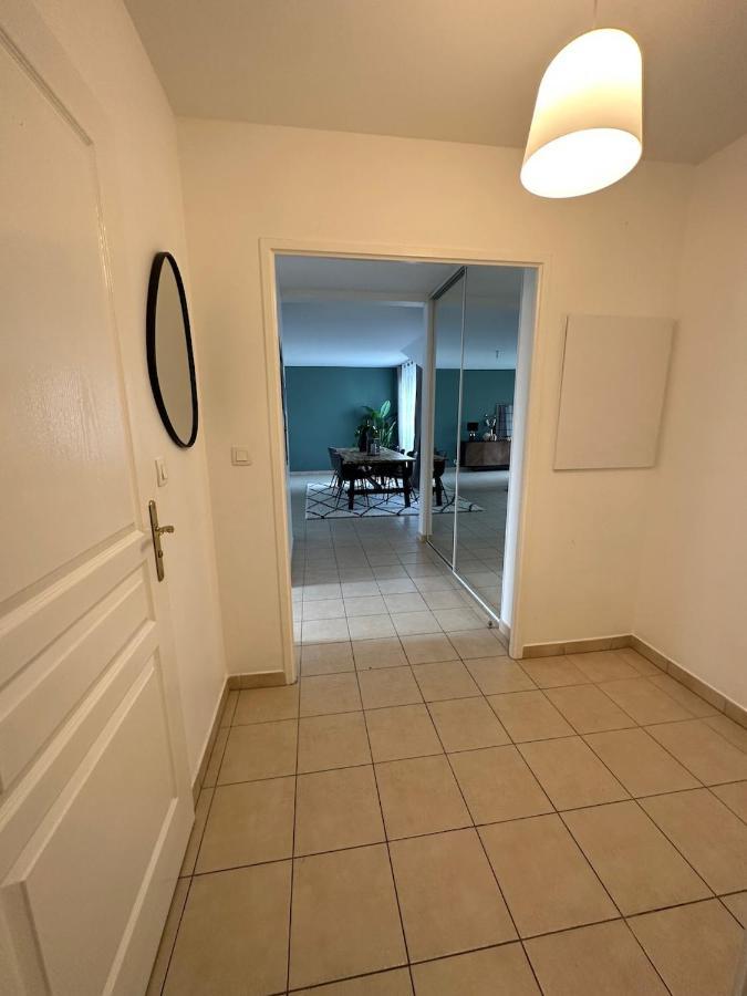 Apartamento L'Escale Du Trianon Le Plessis-Robinson Exterior foto