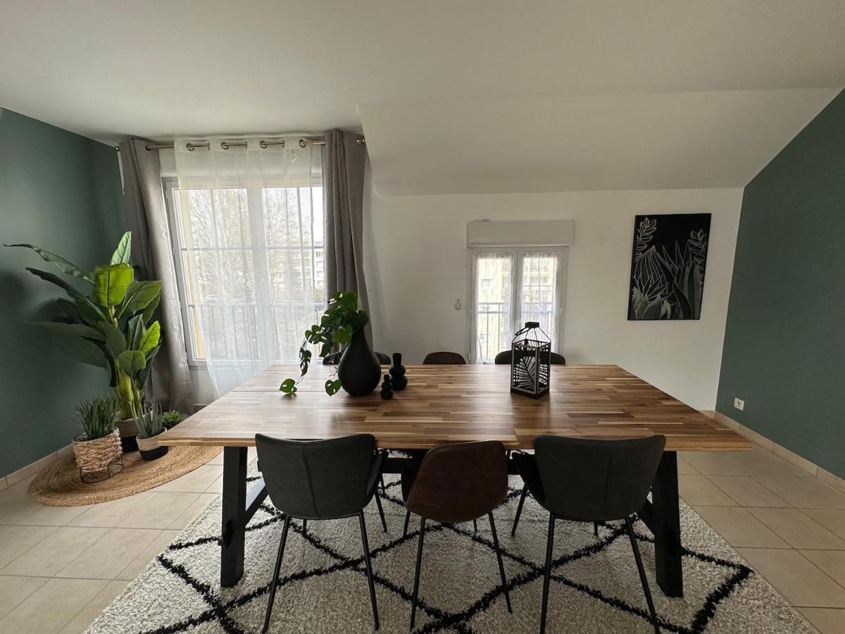 Apartamento L'Escale Du Trianon Le Plessis-Robinson Exterior foto