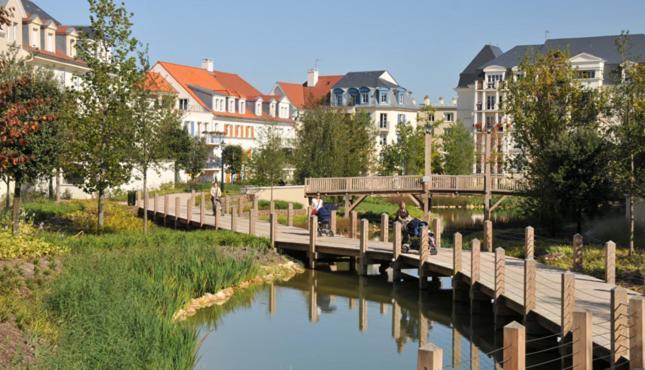 Apartamento L'Escale Du Trianon Le Plessis-Robinson Exterior foto