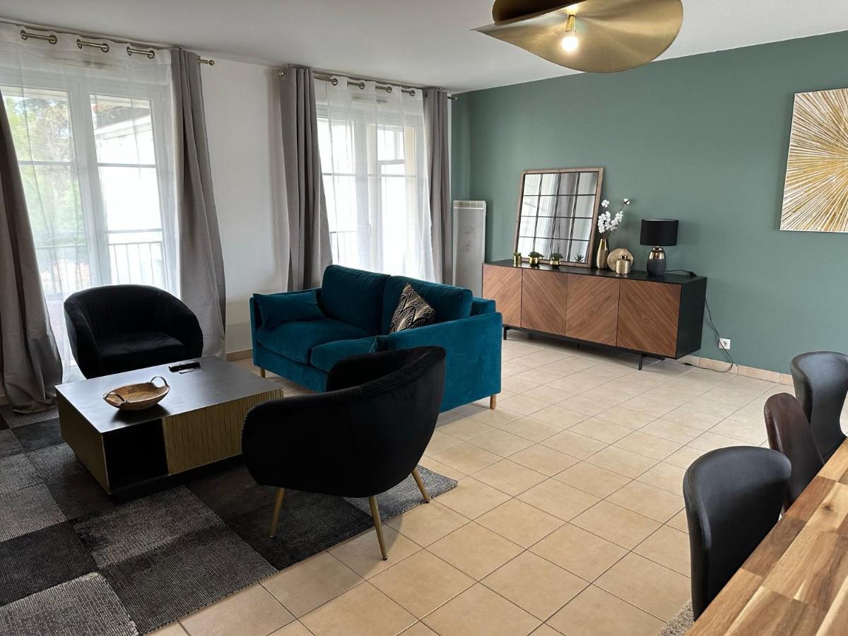 Apartamento L'Escale Du Trianon Le Plessis-Robinson Exterior foto