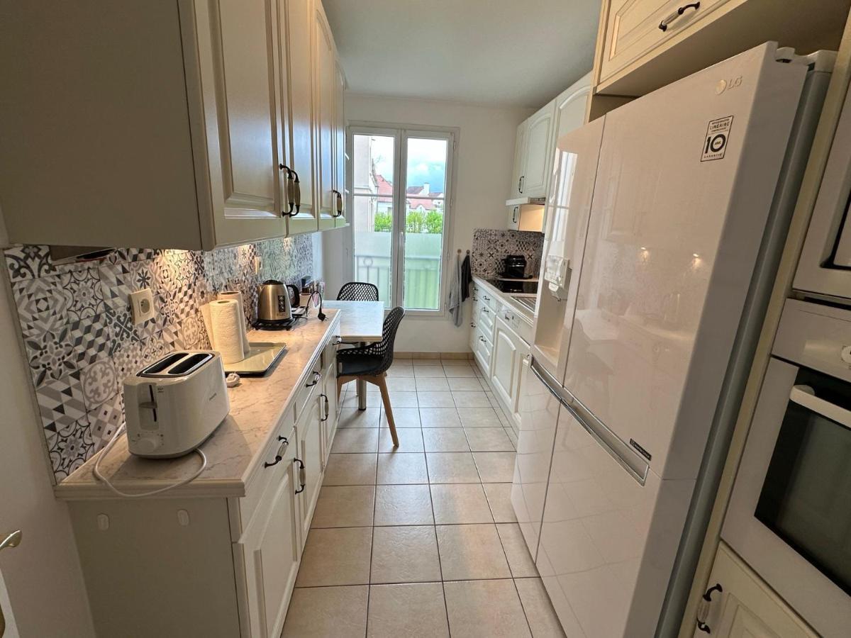 Apartamento L'Escale Du Trianon Le Plessis-Robinson Exterior foto
